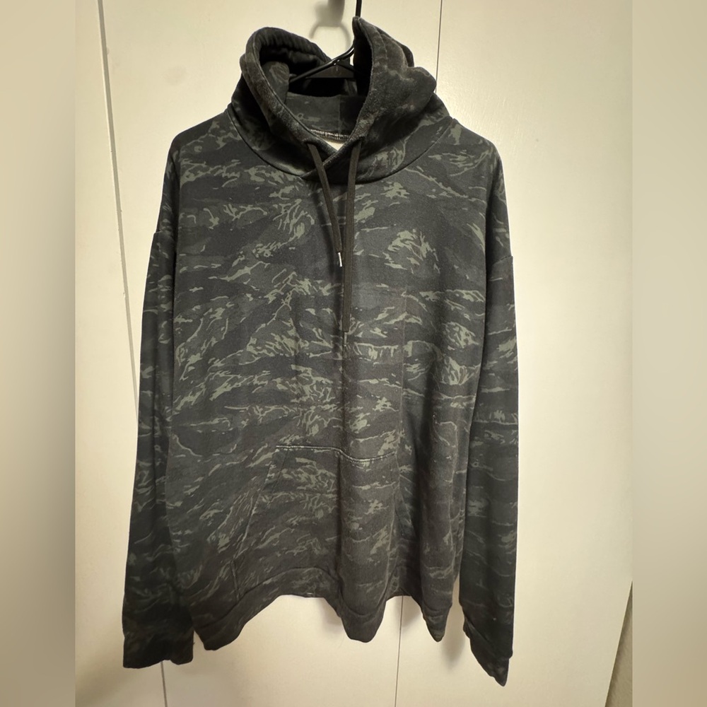 Men's Camouflage Hoodie Sweater